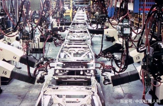 世界用了60年,中国30年,迎头赶上实现反超,中国机器人如何做的